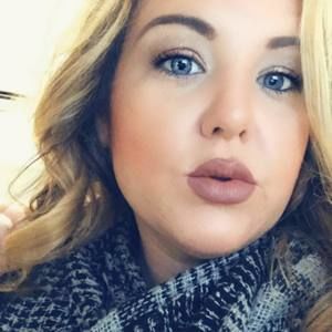 Meet your Posher, Connie